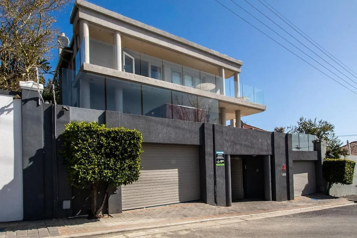 Fresnaye Family Home 4 Bedrooms No Loadshedding Cape Town 0*,  South Africa