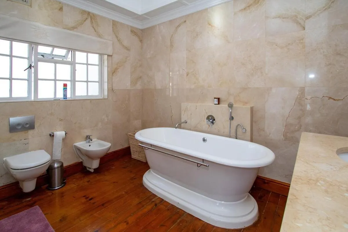 Holiday home Fresnaye Family Home 4 Bedrooms No Loadshedding Cape Town