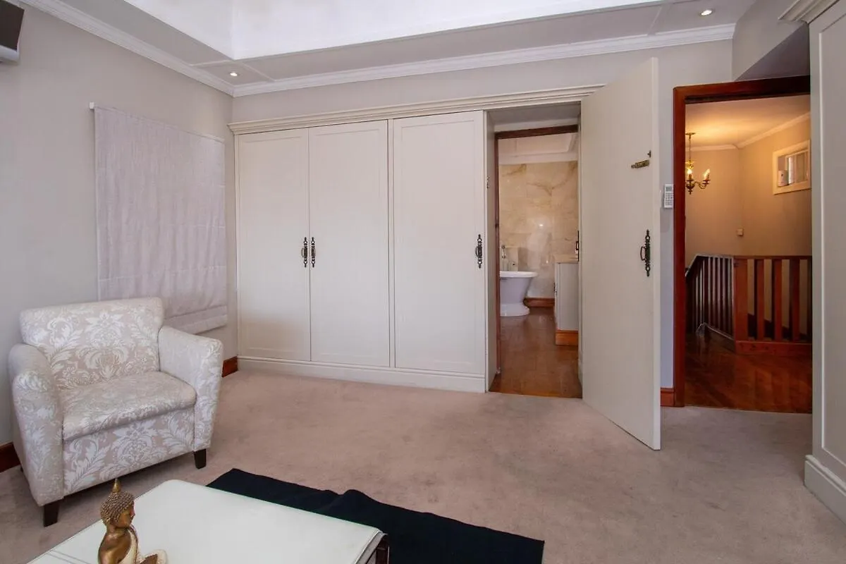 Fresnaye Family Home 4 Bedrooms No Loadshedding Cape Town Holiday home